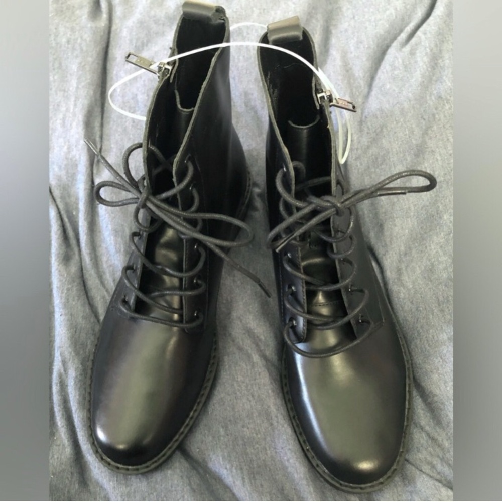 GAP Combat Boots Women’s sz 9 9.5 Classic Black faux-leather zips & or ties NEW